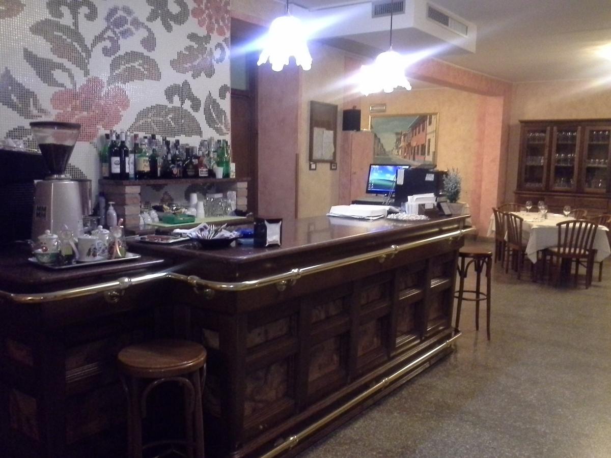 Hotel Ticino Ristorante Chierico Carbonara al Ticino Ngoại thất bức ảnh