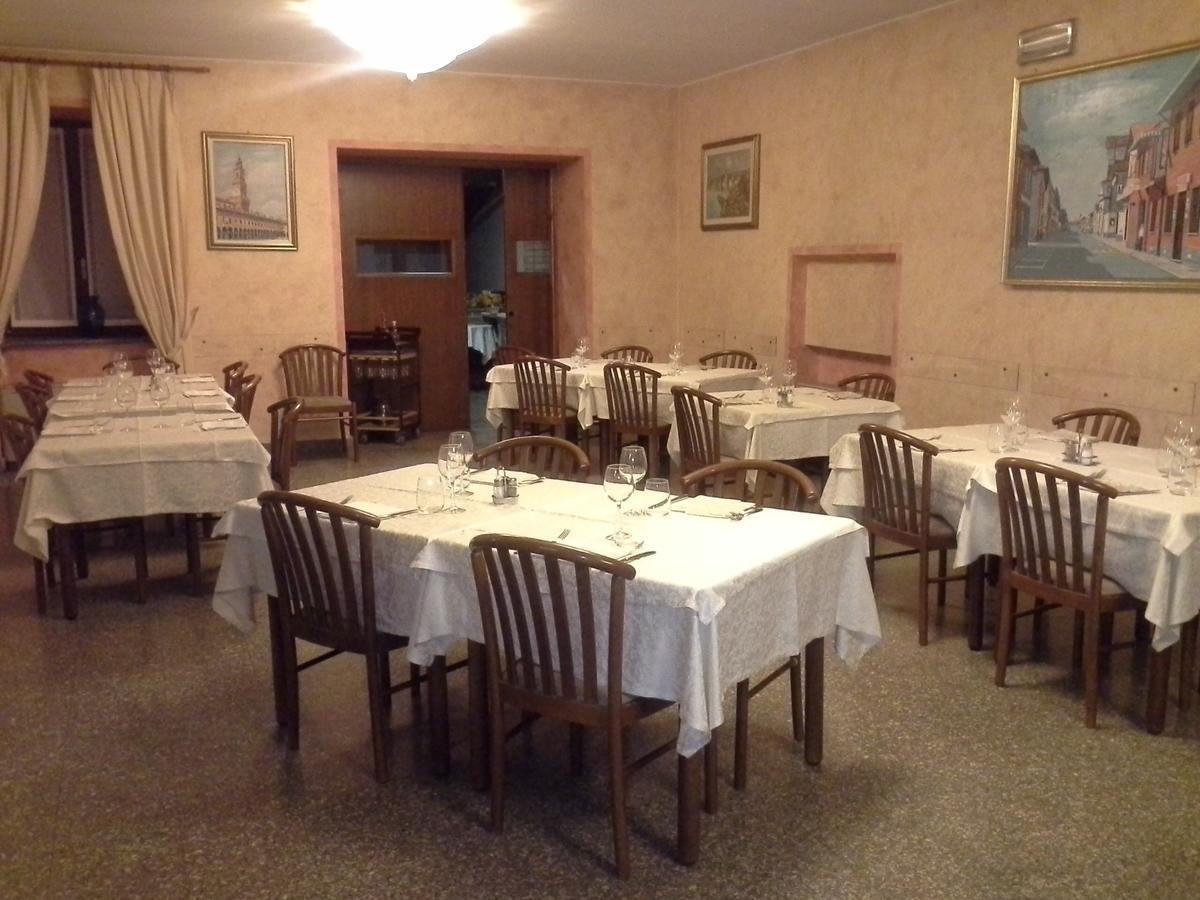 Hotel Ticino Ristorante Chierico Carbonara al Ticino Ngoại thất bức ảnh
