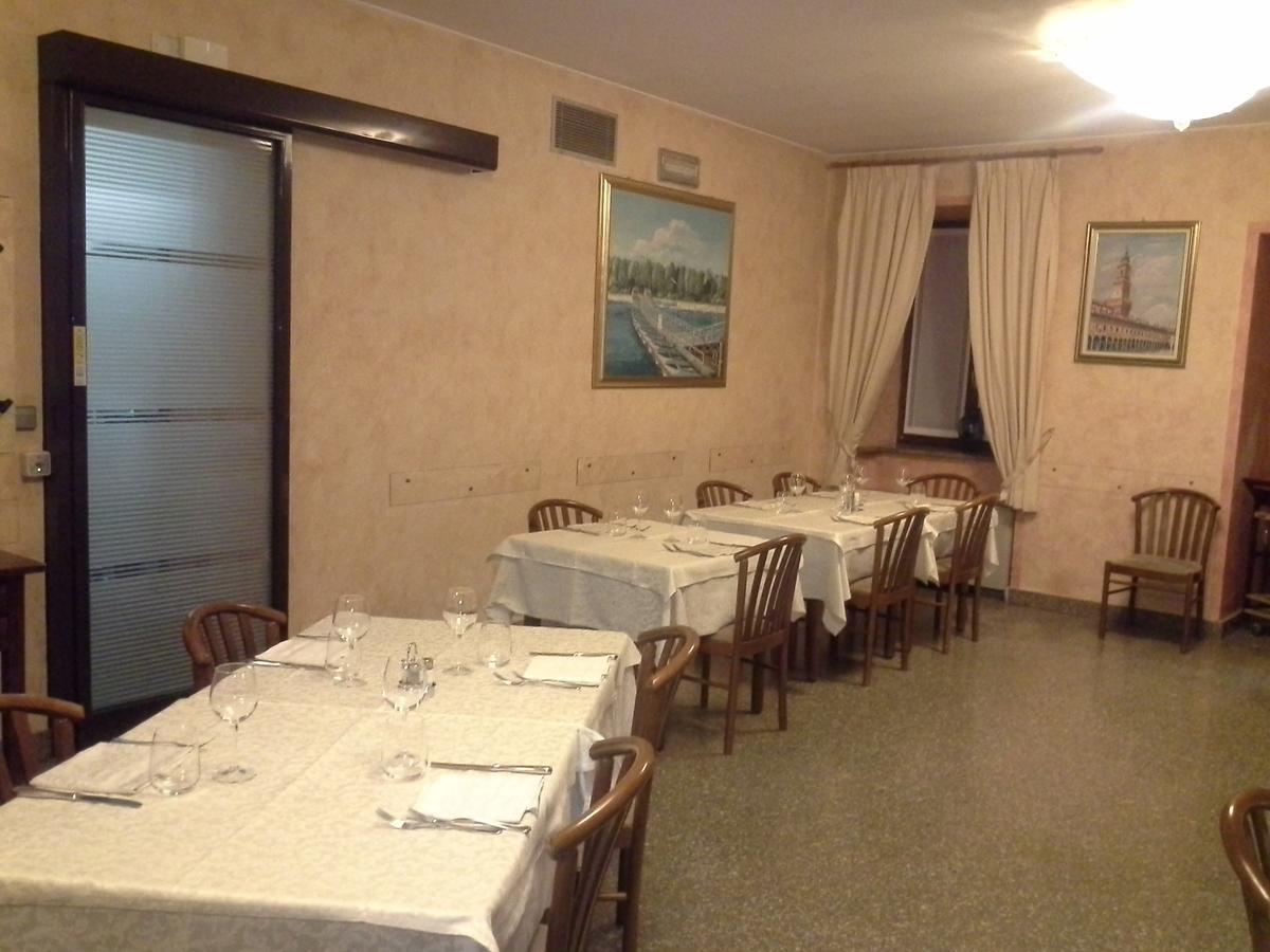 Hotel Ticino Ristorante Chierico Carbonara al Ticino Ngoại thất bức ảnh